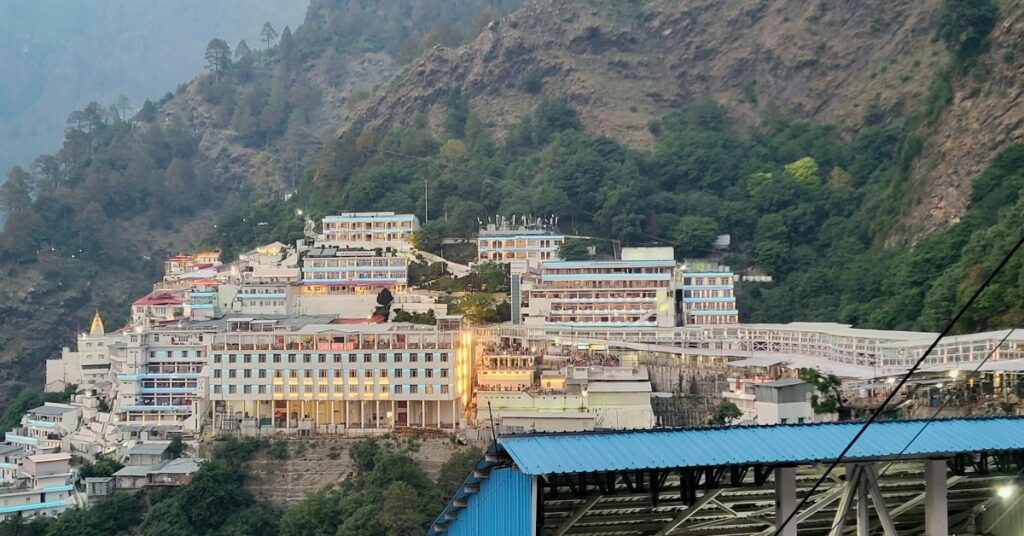 वैष्णो देवी मंदिर