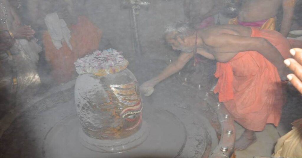 महाकालेश्वर मंदिर भस्म आरती